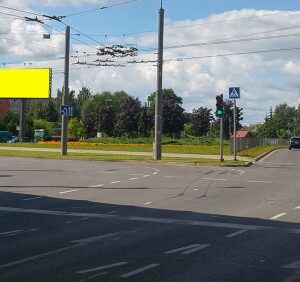 Pilaitės pr. / Laisvės pr. ( šalia spaudos rūmų link Pilaitės)