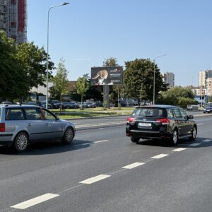 Tuskulėnų g. , prie MAXIMA (nuo Žirmūnų tilto )