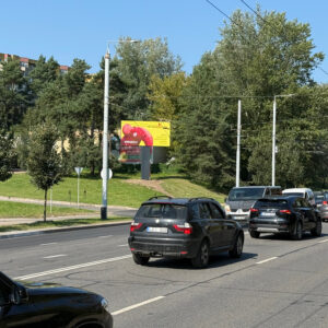 Žirmūnų g. prie Neste degalinės (link Šiaurės miestelio)